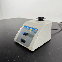 VWR Standard Mini Vortexer image 1